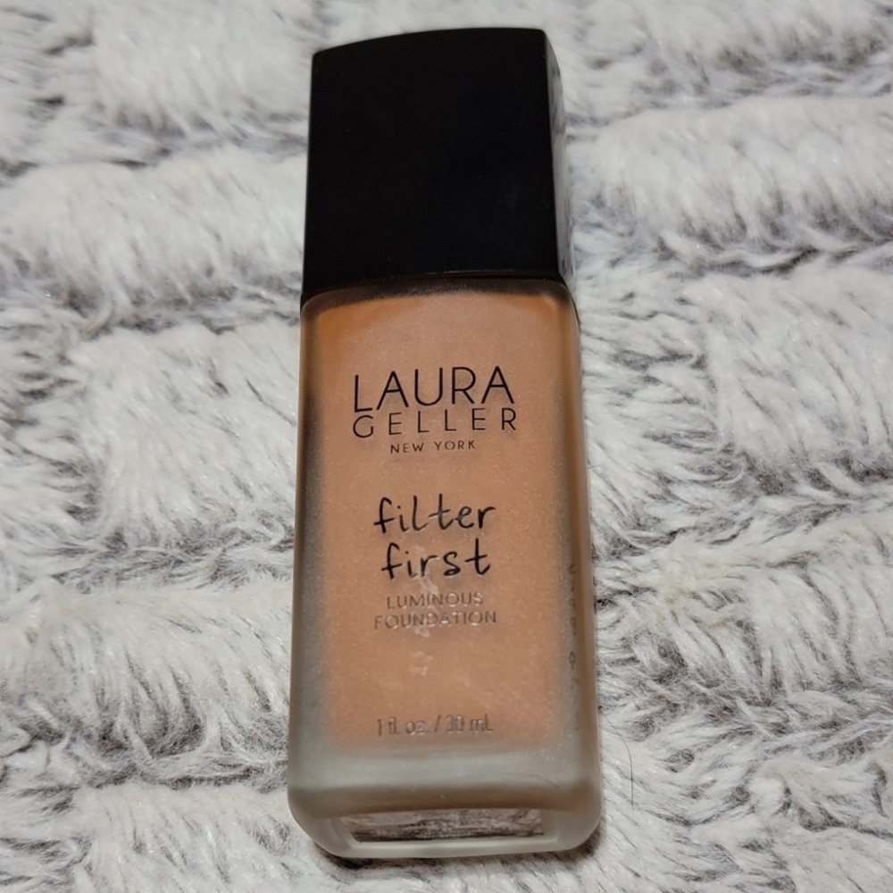 NWOT! LAURA GELLER Filter First Luminous Foundation